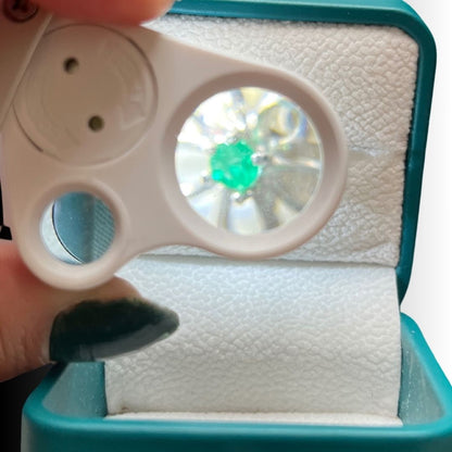 Pendientes de Flores con Esmeralda Redonda