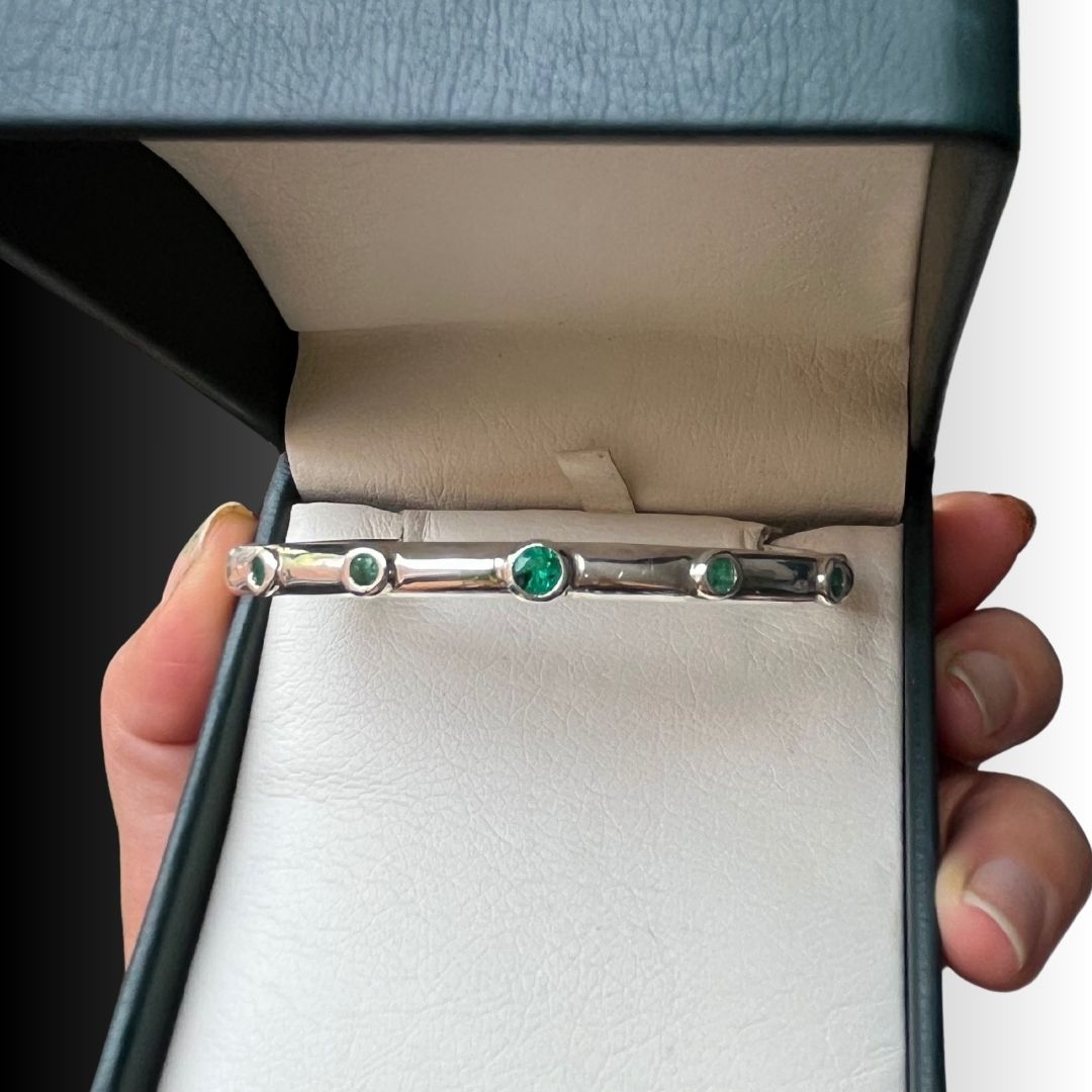 Brazalete Con Esmeraldas